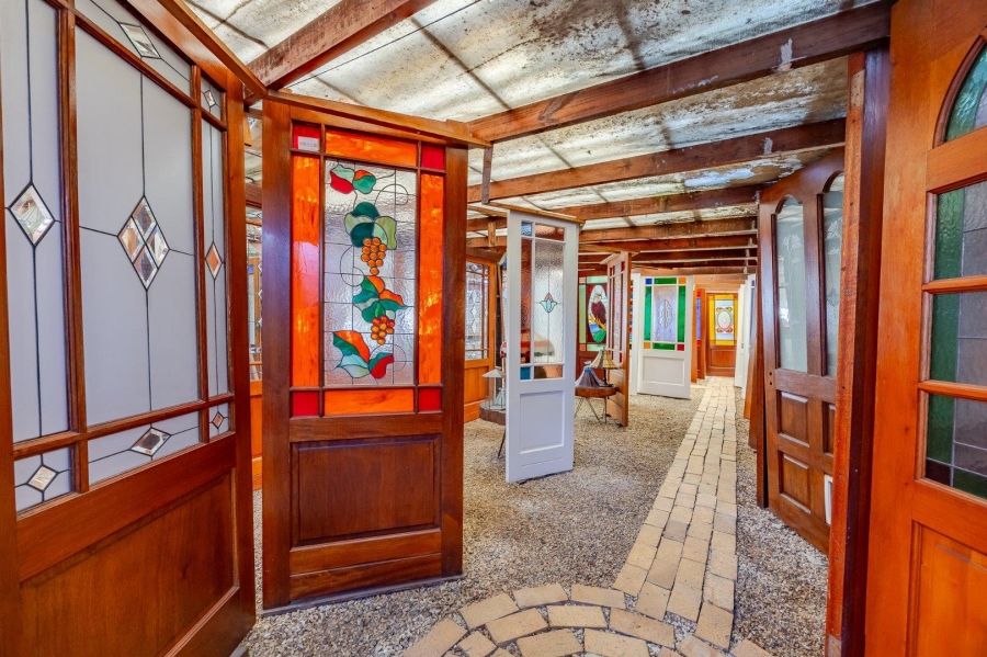 8 Bedroom Property for Sale in Lakeside Western Cape